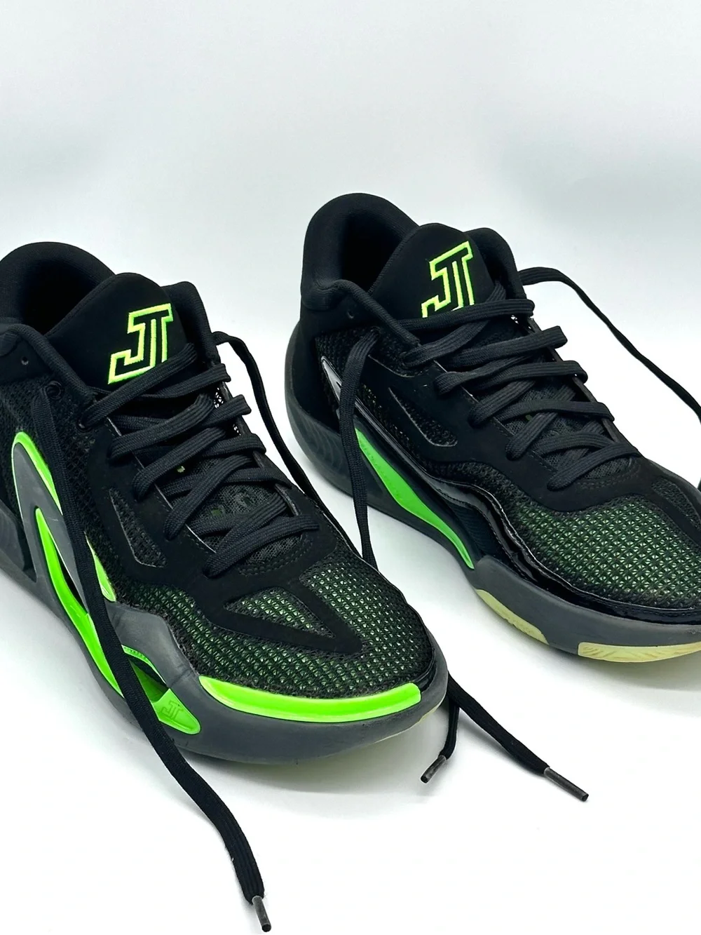 Size 8.5 Men’s Nike Jordan Tatum 1 Green Strike Black Neon DZ3324-003